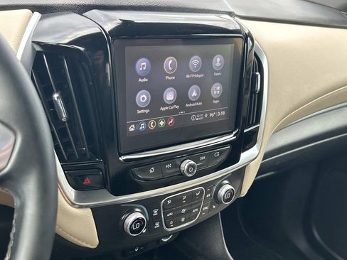 Used 2023 Chevrolet Traverse LT w/ LPO, Cargo Package AWD/4WD image 31