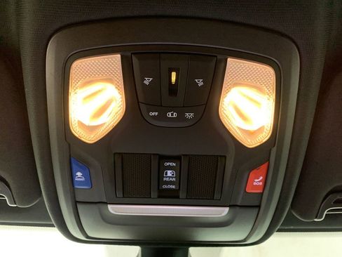 Used 2022 RAM 2500 Big Horn w/ Level C Equiment Group image 27