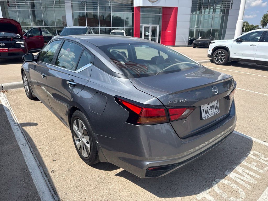 Certified 2024 Nissan Altima 2.5 S FWD image 4