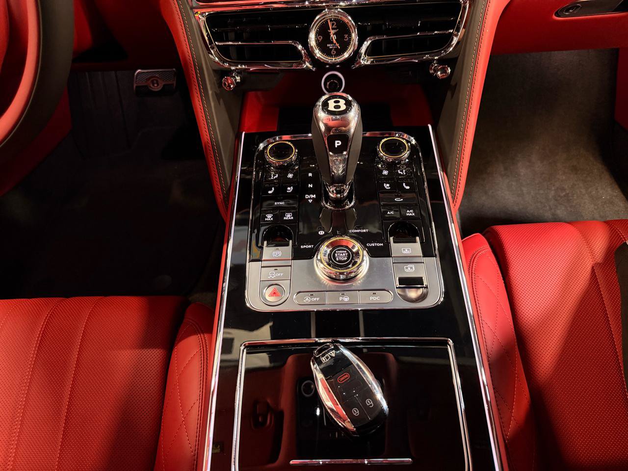 Used 2024 Bentley Flying Spur W12 AWD/4WD image 19