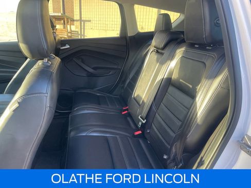 Used 2019 Ford Escape Titanium image 31