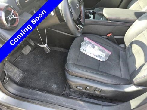 Used 2025 Chevrolet Blazer EV RS AWD/4WD image 11