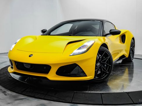 New 2026 Lotus Emira RWD image 5