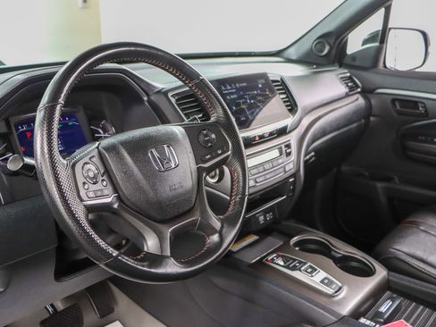 Used 2023 Honda Passport TrailSport image 24