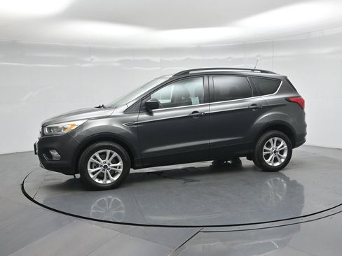 Used 2019 Ford Escape SEL image 25