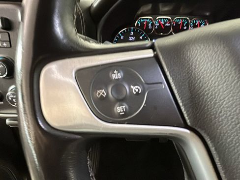 Used 2018 GMC Sierra 1500 SLE w/ SLE Value Package AWD/4WD image 18