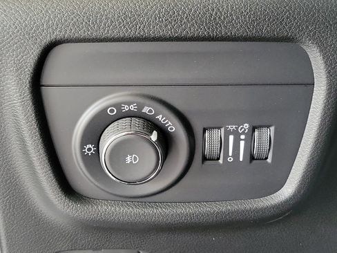 New 2025 Jeep Grand Cherokee Summit w/ Adv Protech Group IV AWD/4WD image 21