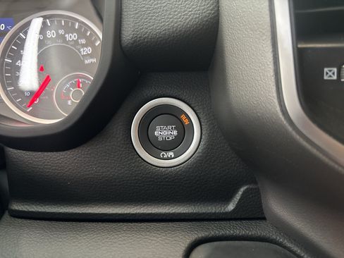 New 2026 RAM 1500 Big Horn AWD/4WD image 18