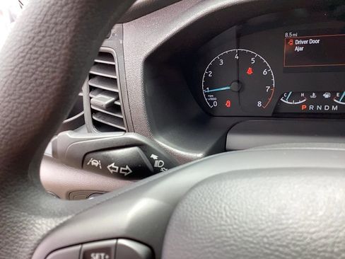 New 2025 Ford Transit 250 148 Medium Roof image 17