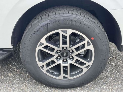 New 2026 Ford Expedition Active RWD image 9