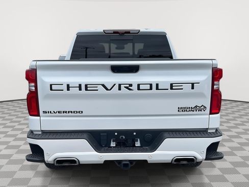 Used 2024 Chevrolet Silverado 1500 High Country w/ Technology Package AWD/4WD image 6