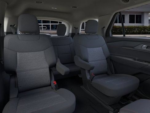 New 2026 Ford Explorer Active RWD image 11