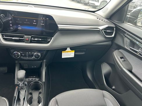 New 2026 Chevrolet TrailBlazer LT w/ Convenience Package image 17