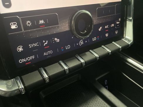 Certified 2025 GMC Acadia Elevation image 28