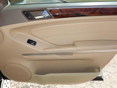 Used 2010 Mercedes-Benz ML 350 2WD image 24