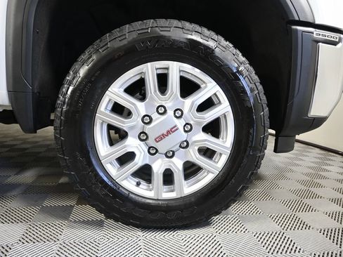 Used 2024 GMC Sierra 3500 SLE w/ SLE Value Package AWD/4WD image 12