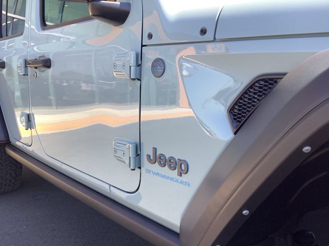 Used 2024 Jeep Wrangler Unlimited AWD/4WD image 42