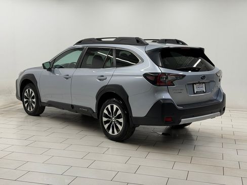 Used 2024 Subaru Outback Limited XT image 2