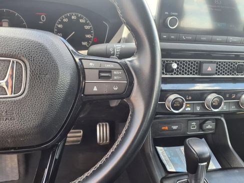 Used 2023 Honda Civic Sport image 11