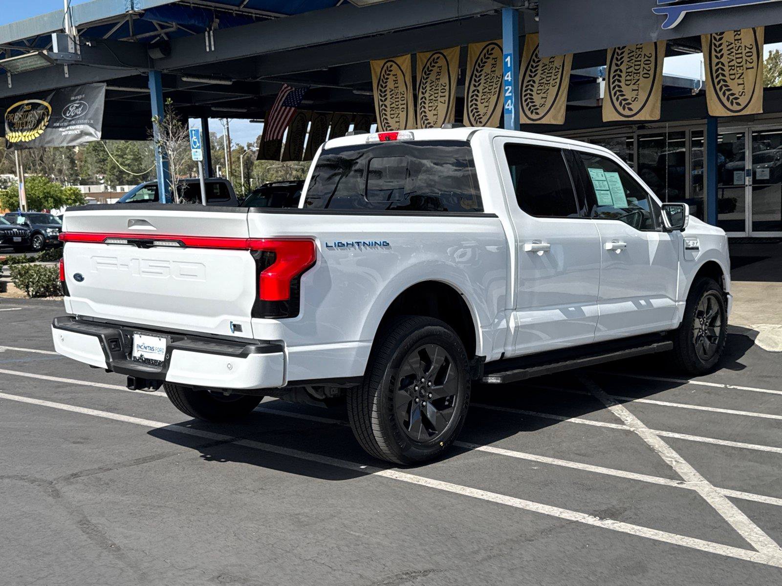 Certified 2023 Ford F150 Lightning Lariat AWD/4WD image 15