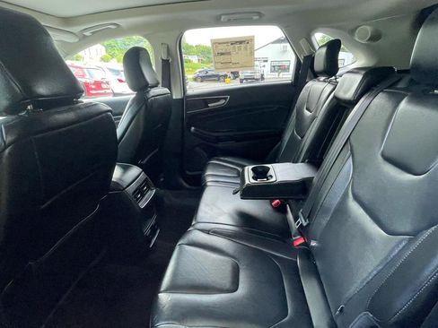 Used 2020 Ford Edge Titanium AWD/4WD image 23