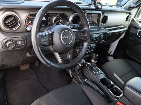 Used 2021 Jeep Wrangler Sport AWD/4WD image 12