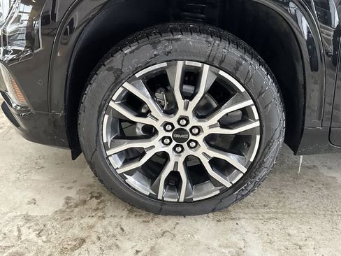 New 2026 GMC Acadia Denali Ultimate w/ LPO, Floor Liner Package image 34