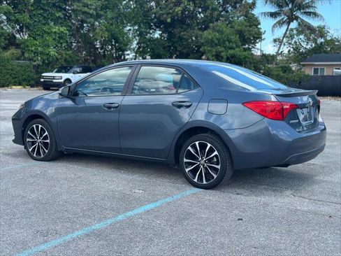 Used 2018 Toyota Corolla SE FWD image 6