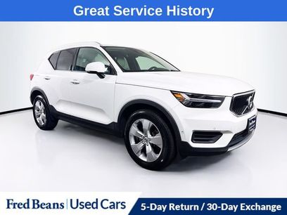 Used 2019 Volvo XC40 T5 Momentum