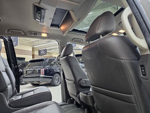 Used 2014 Honda Odyssey Touring image 24