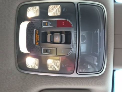 Used 2025 Genesis GV80 2.5T Prestige image 29