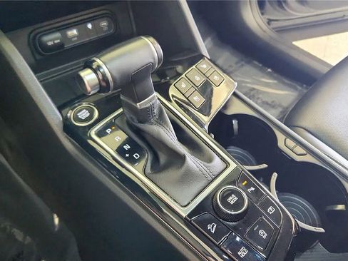 Used 2023 Kia Sportage SX image 28