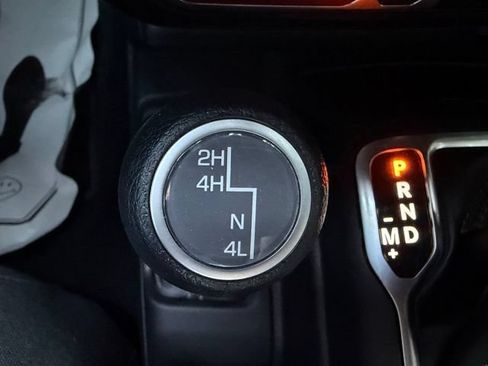 Used 2024 Jeep Wrangler Unlimited Sport AWD/4WD image 24