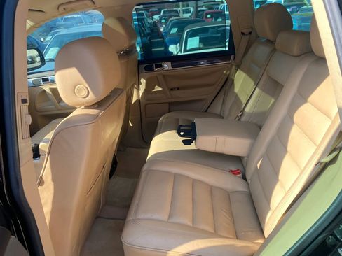 Used 2005 Volkswagen Touareg V8 image 22
