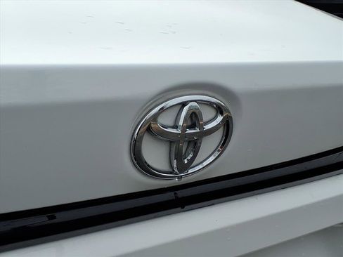 Used 2022 Toyota Corolla LE image 31