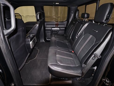 Used 2017 Ford F250 Platinum w/ Platinum Ultimate Package image 16