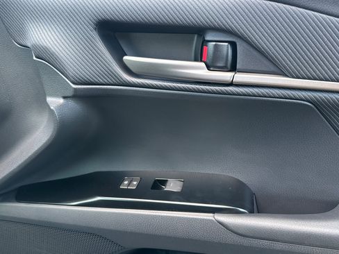 New 2026 Toyota Camry SE image 19