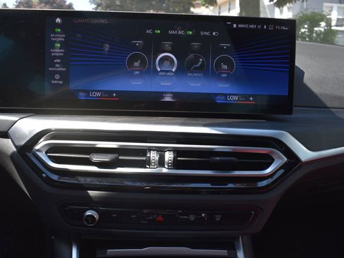 Used 2024 BMW 330i Sedan w/ Premium Package RWD image 17