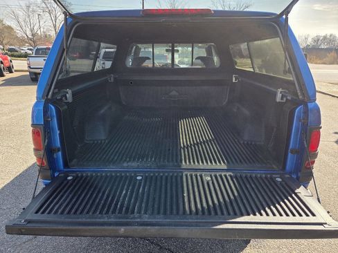 Used 2000 Dodge Ram 1500 Truck SLT image 6
