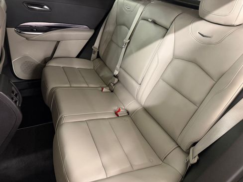 Certified 2022 Cadillac XT4 Luxury w/ Driver Awareness Package FWD image 30