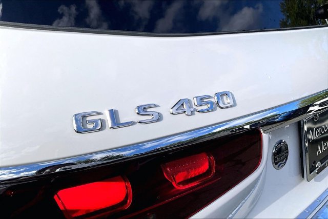 Used 2026 Mercedes-Benz GLS 450 4MATIC image 8