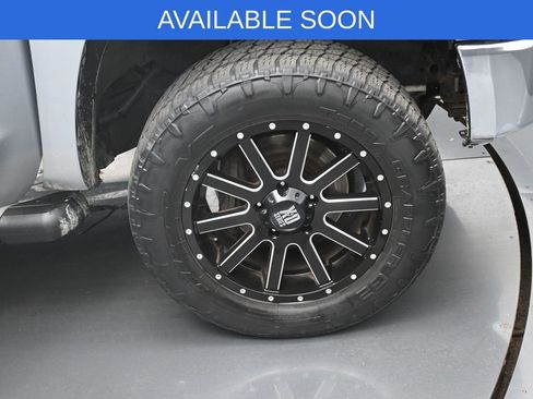 Used 2014 Toyota Tundra SR5 w/ TRD Off Road Package AWD/4WD image 34