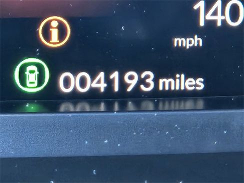 Certified 2025 Acura ADX A-Spec image 24