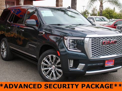 Used 2021 GMC Yukon Denali w/ Denali Premium Package image 2