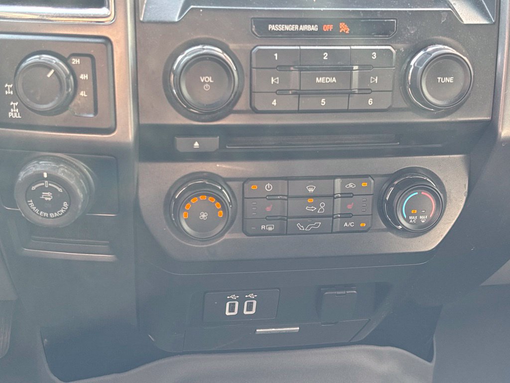 Used 2016 Ford F150 XLT w/ Equipment Group 302A Luxury AWD/4WD image 14