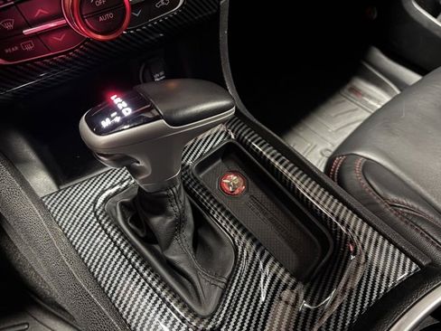 Used 2015 Dodge Charger SXT w/ Premium Group image 25