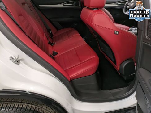 Used 2025 Alfa Romeo Stelvio Sprint w/ Veloce Package AWD/4WD image 27