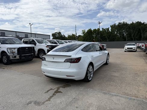 Used 2018 Tesla Model 3 Long Range RWD image 5