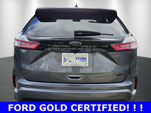 Used 2024 Ford Edge SE w/ Black Appearance Package image 3