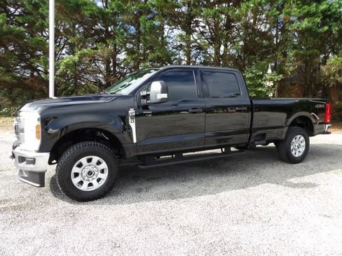 Used 2024 Ford F250 XLT AWD/4WD image 1